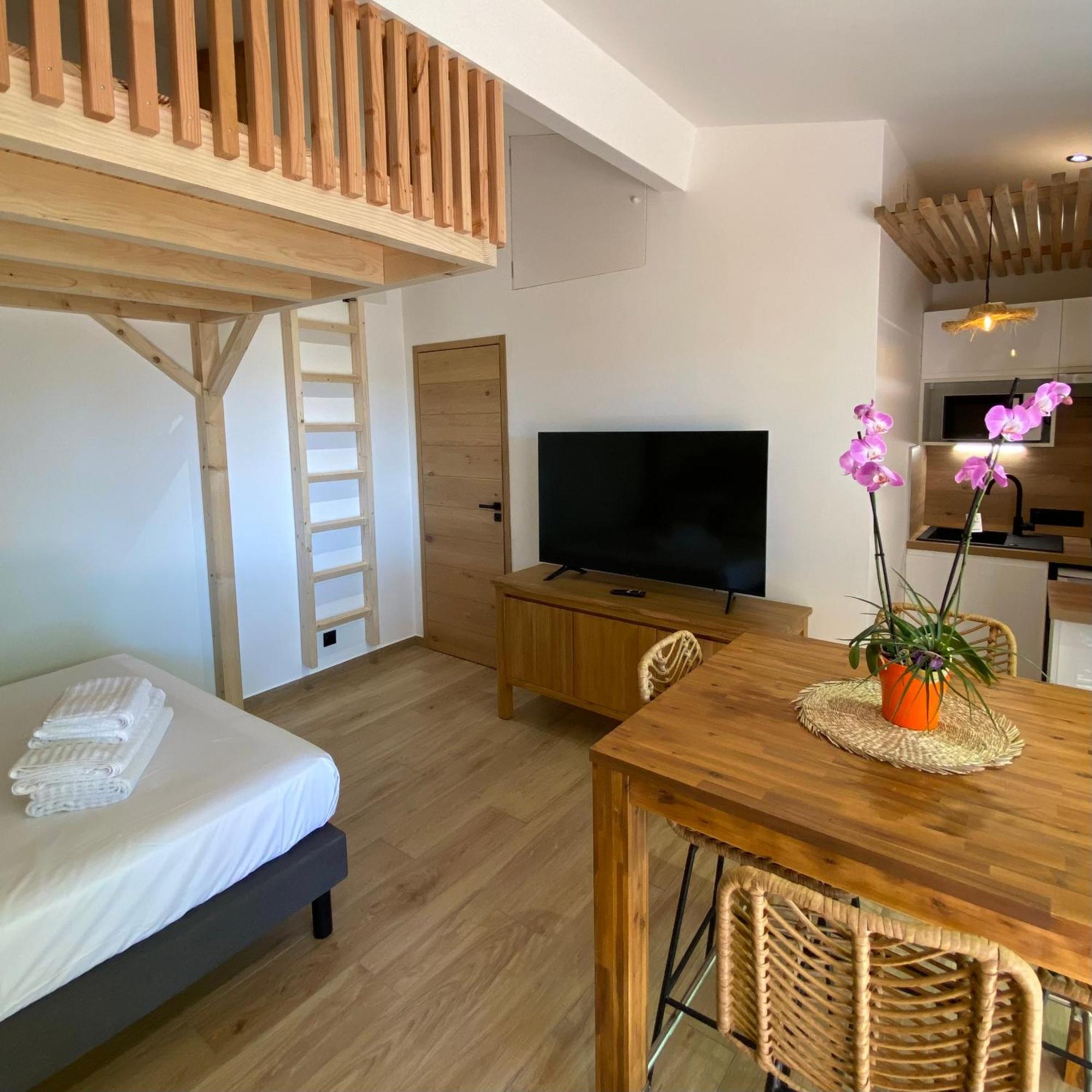 Villa Les Jardins De L'Oustal Narbona Habitación foto