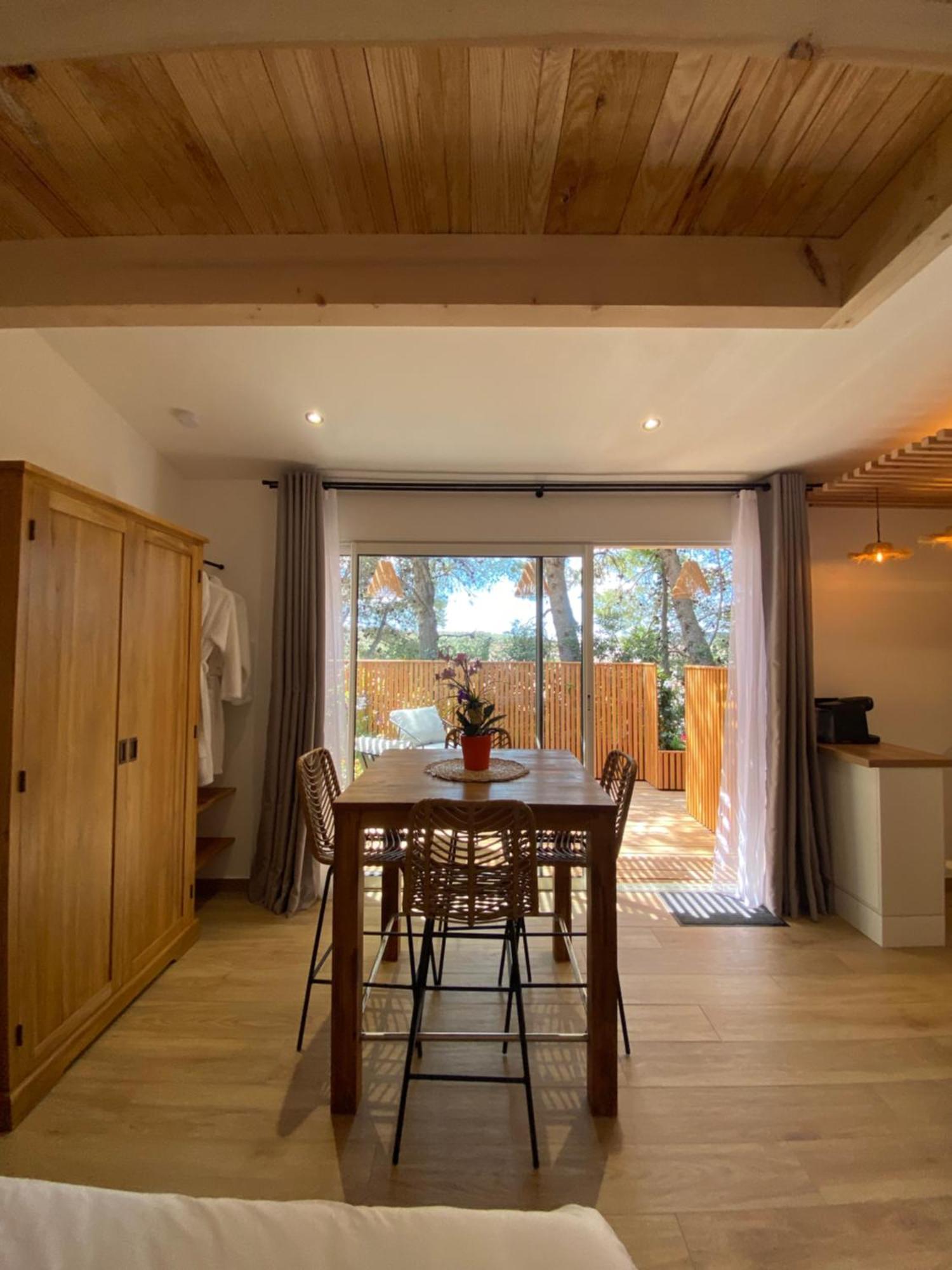 Villa Les Jardins De L'Oustal Narbona Habitación foto